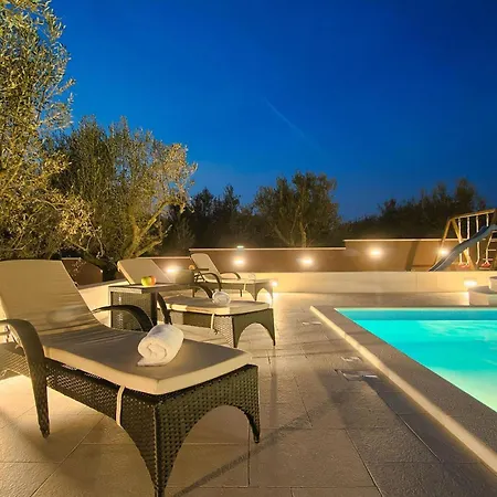 Holiday home Vale Pula
