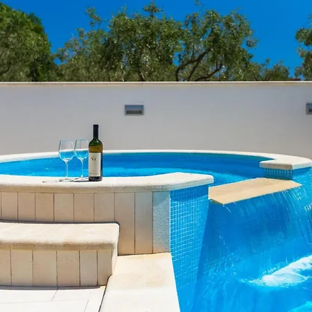 Holiday home Vale