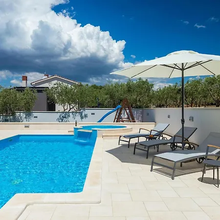 Vale Holiday home *