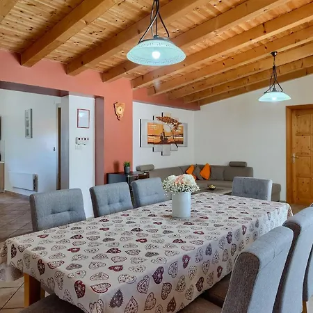 Holiday home Vale Pula
