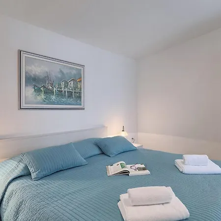 Holiday home Vale Pula