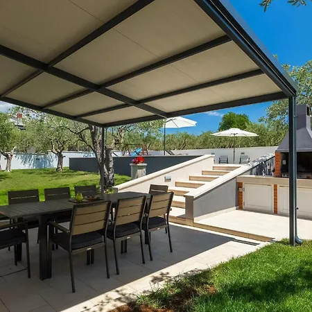 Holiday home Vale Pula